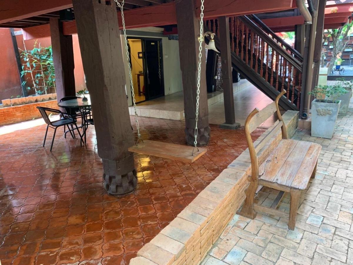 Hotel Donpin8-Timeless House Chiang Mai Exterior foto