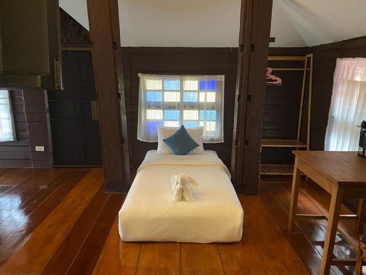 Hotel Donpin8-Timeless House Chiang Mai Exterior foto